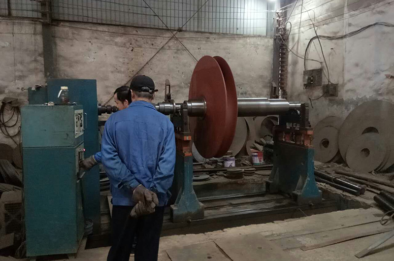 高壓高轉(zhuǎn)速風(fēng)機轉(zhuǎn)子平衡檢測中 高壓高轉(zhuǎn)速風(fēng)機轉(zhuǎn)子平衡檢測中